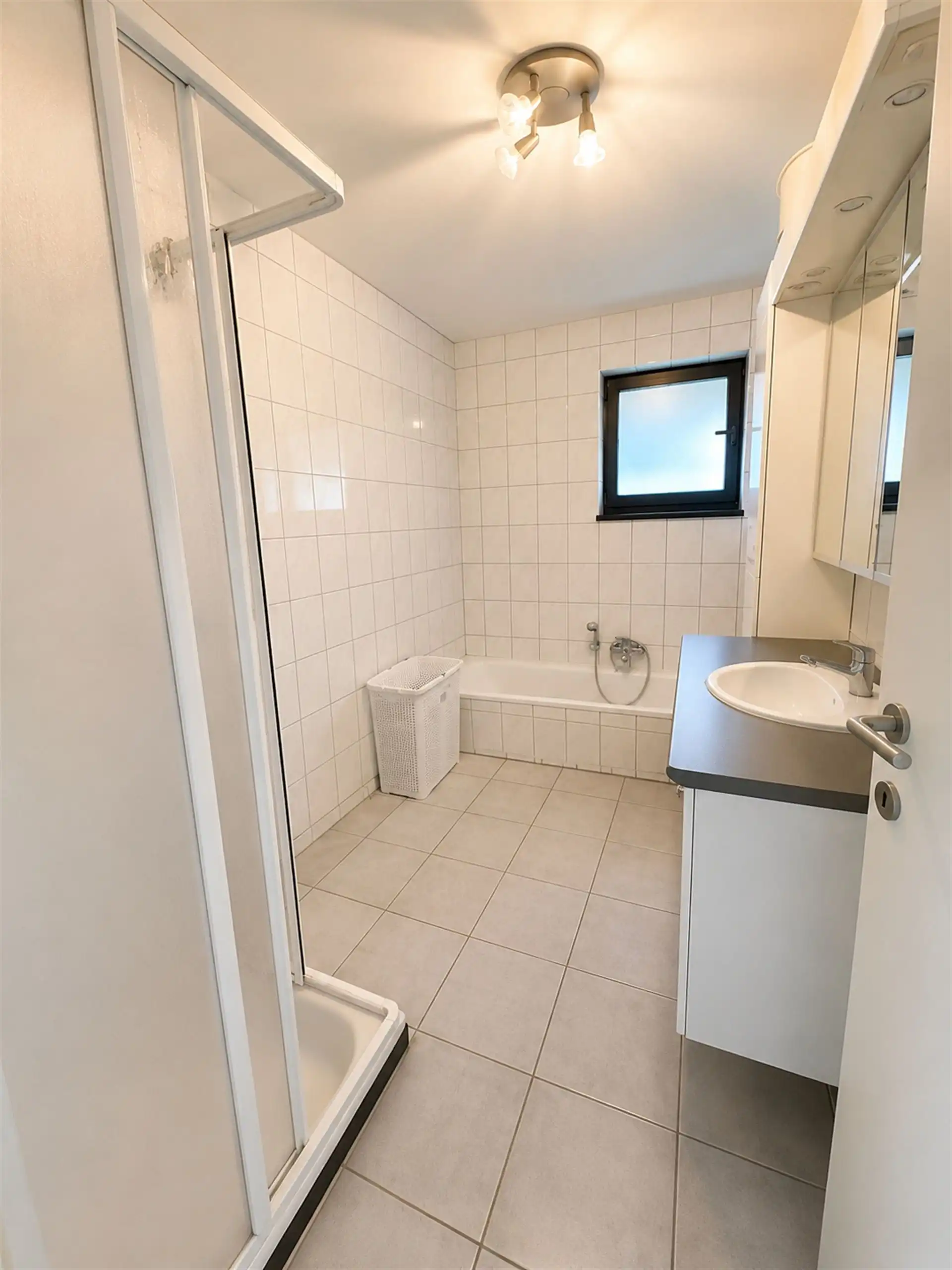 Opbrengsteigendom: handelspand en twee appartementen foto 15