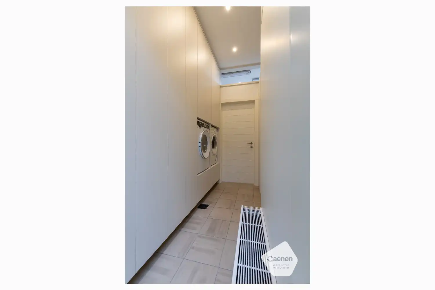 Veelzijdig handelspand met woonst en met tal van mogelijkheden momenteel ingericht als bakkerij foto 14