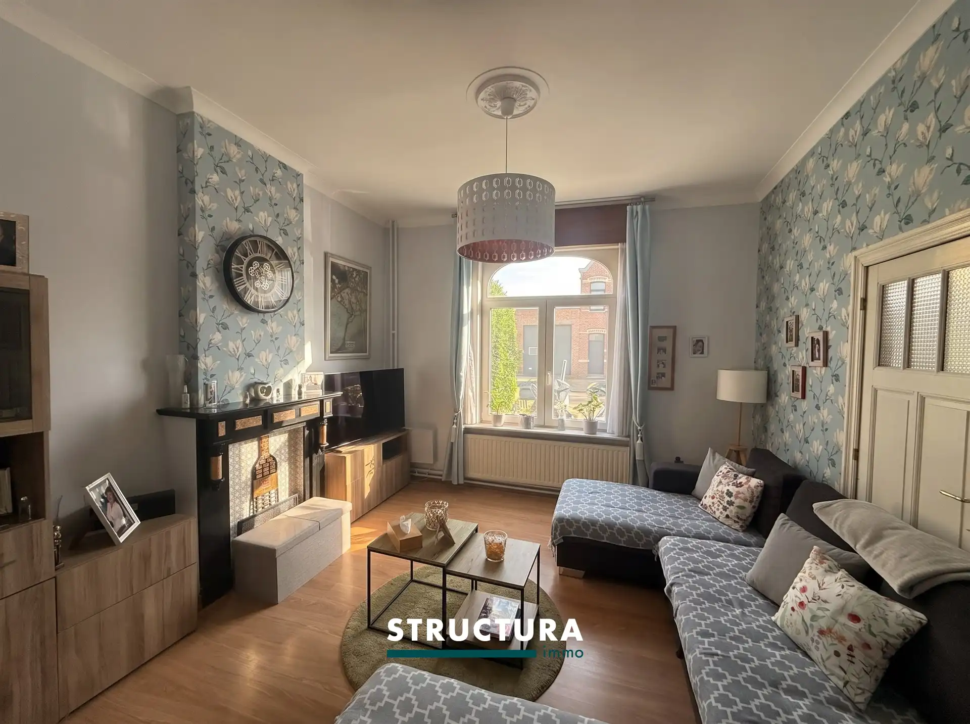 Woning met staanplaats  foto 4