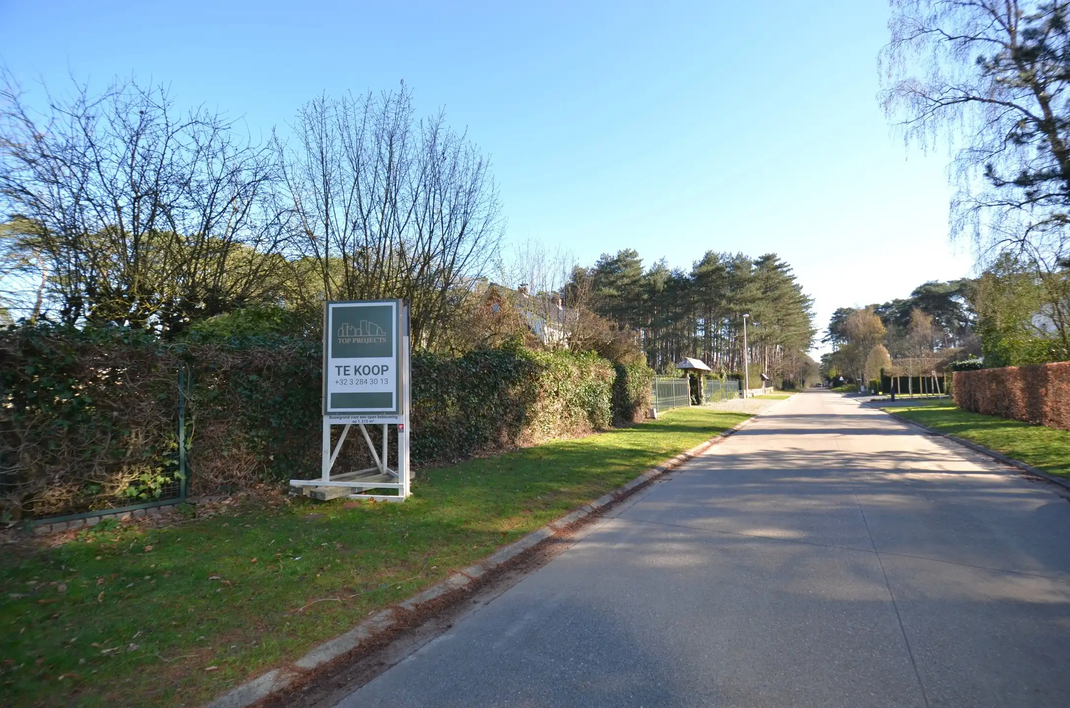 Ruime bouwgrond voor een OB foto {{pictureIndex}}