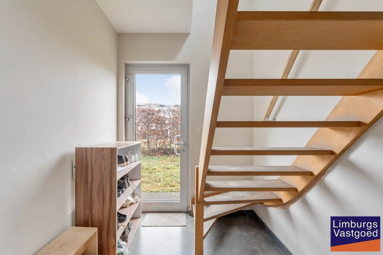 Industrieel gebouw,1.696m², met kantoren 120m² + appartement 120m², Genk-Zuid foto 21