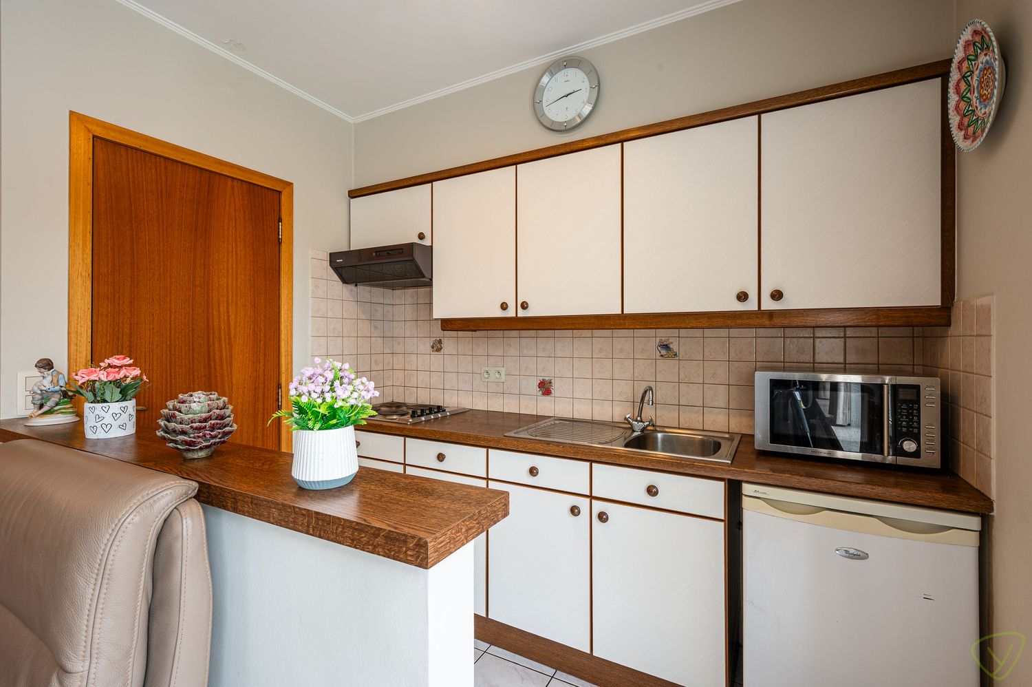Zonnig en instapklaar appartement gelegen in de dorpskern van Kaprijke. foto 6