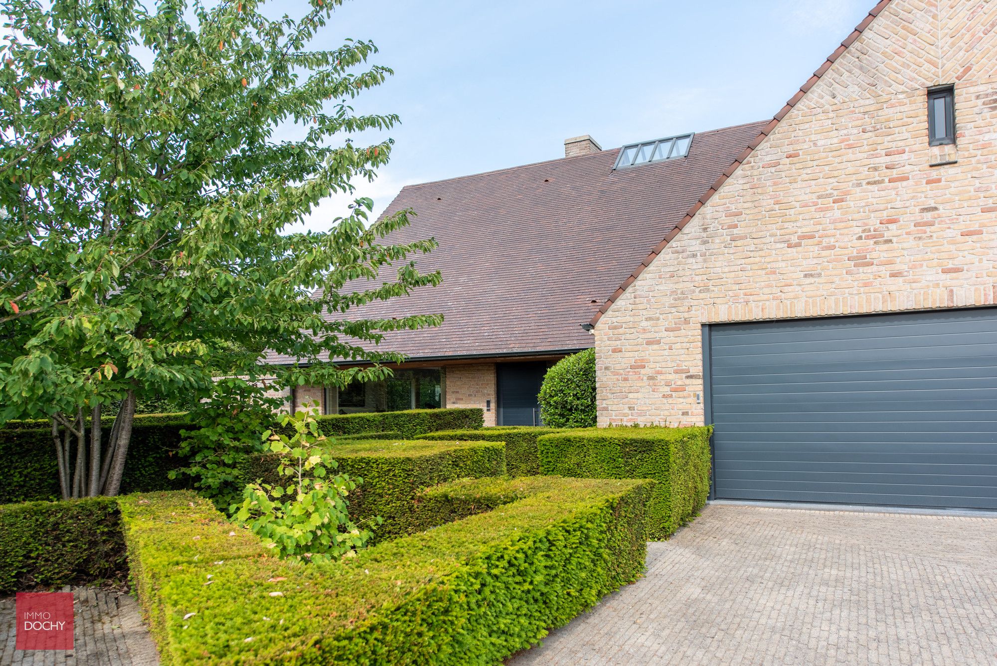 Landelijk gelegen ruime villa op 1.680m² foto 4