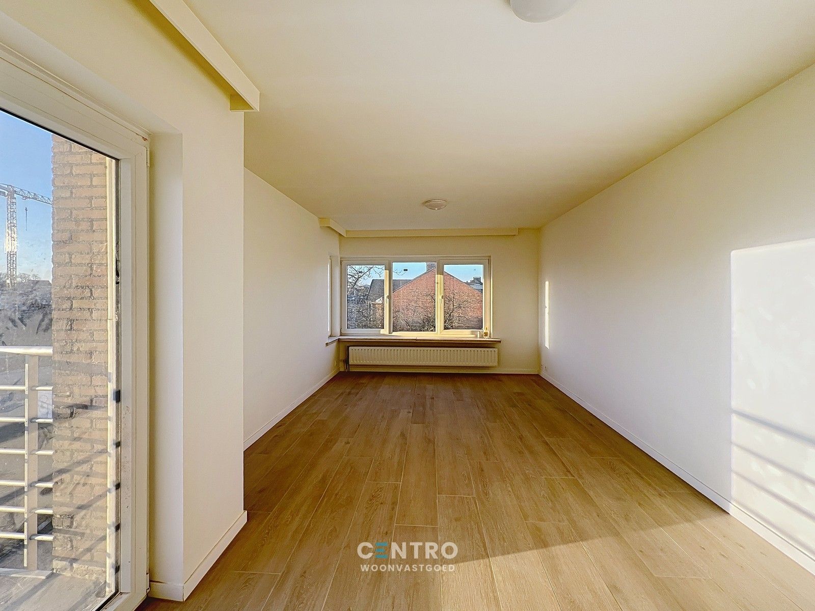 Volledig vernieuwde studio (± 40m²) met terras op tweede verdieping! foto 6