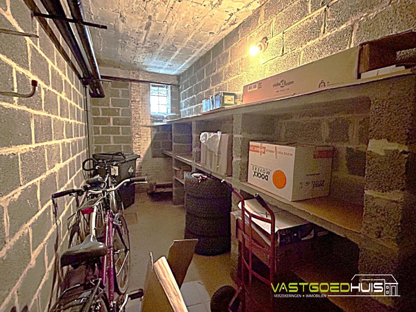 Ruim, gelijkvloers appartement met terras foto 24