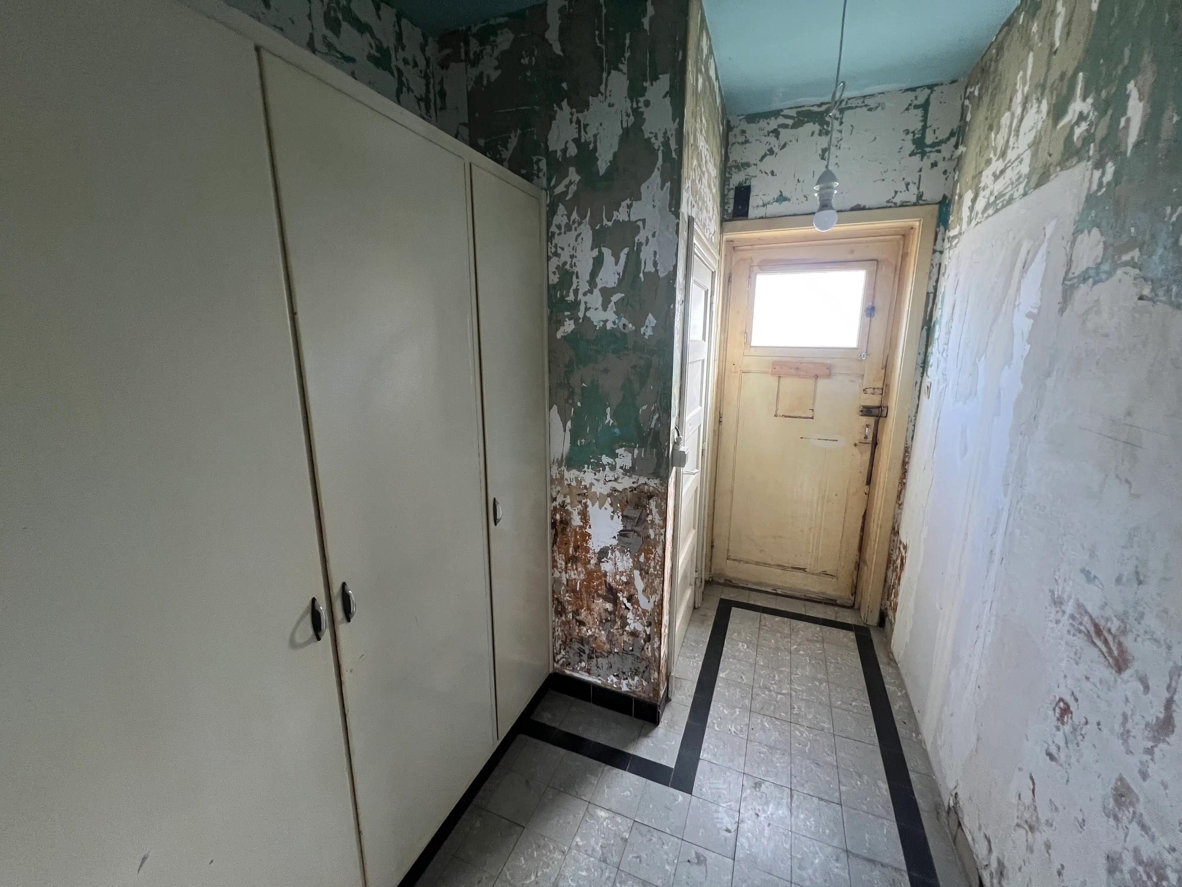 Halfopen bebouwing met zonnige tuin foto 9