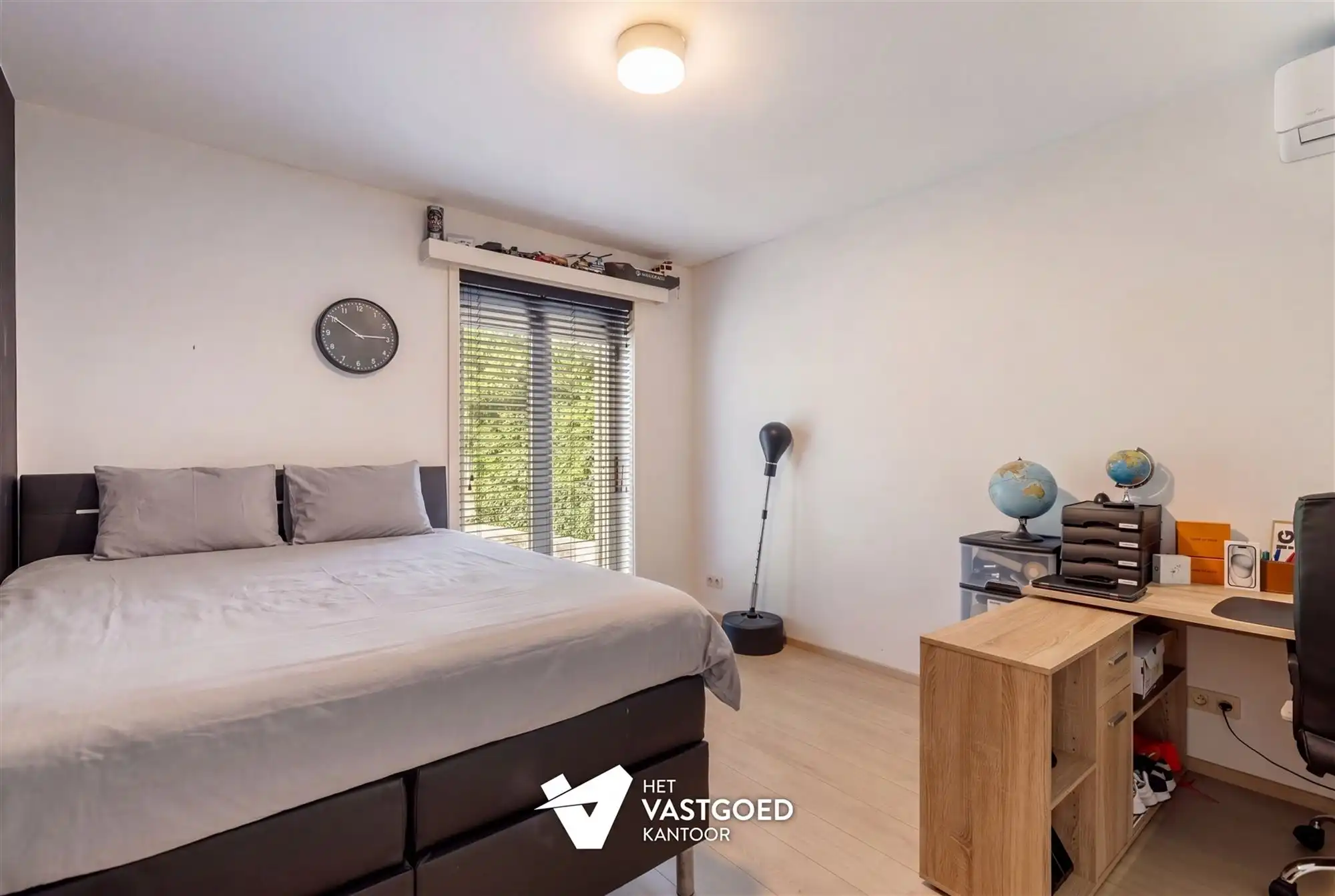 GELIJKVLOERSE VILLA MET ZWEMBAD, POOLHOUSE EN ENERGIEZUINIG WOONCOMFORT IN MOL foto 11