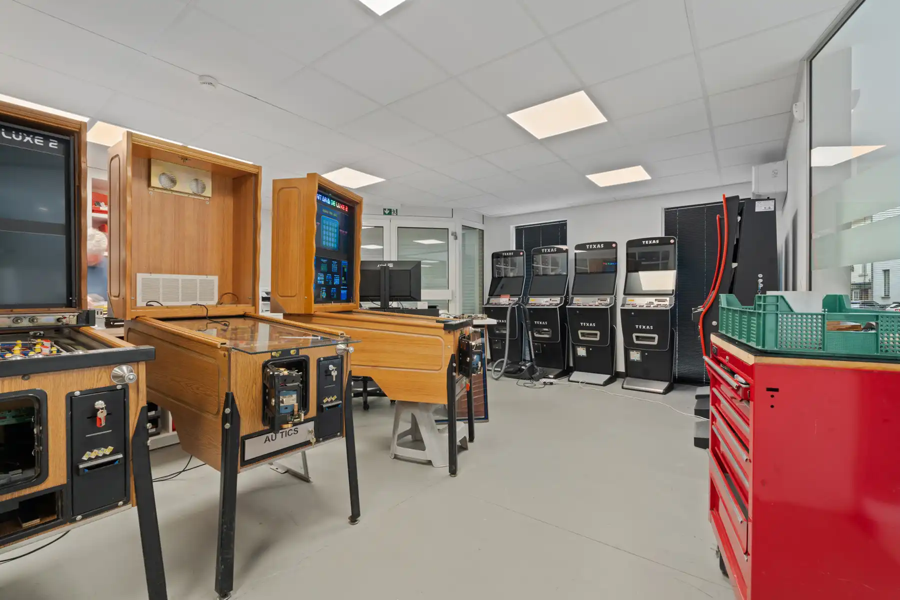 Handelspand in centrum van Sint-Pieters-Leeuw foto 14