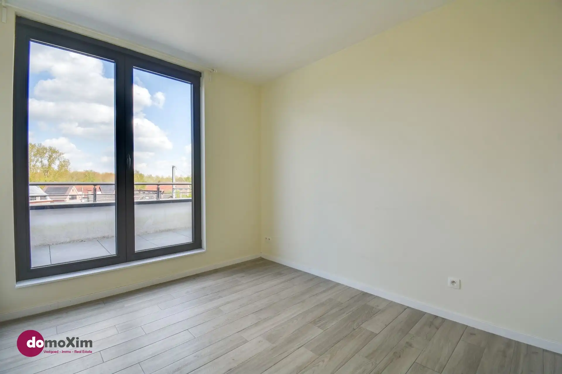Lichtrijk appartement met 2 slaapkamers en groot terras in hartje Boortmeerbeek foto 6