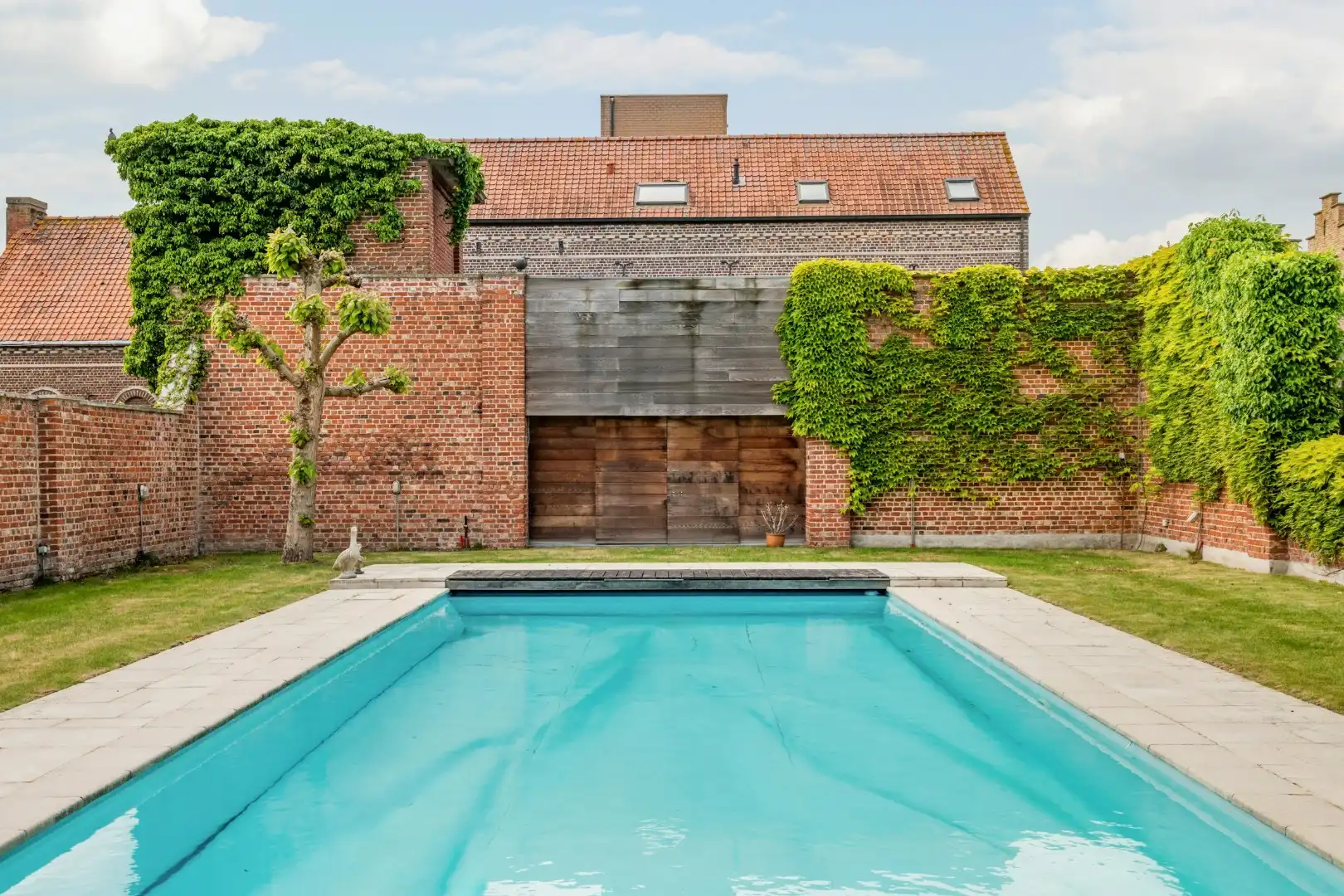 Karaktervolle villa met 3 slaapkamers, zwembad, garage en carport in Moorslede foto 6