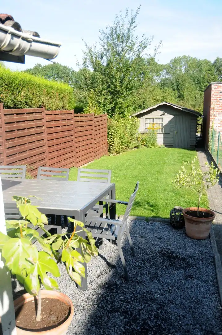 Op te frissen rijwoning met tuin, garage en 2 slaapkamers te Marke foto 10