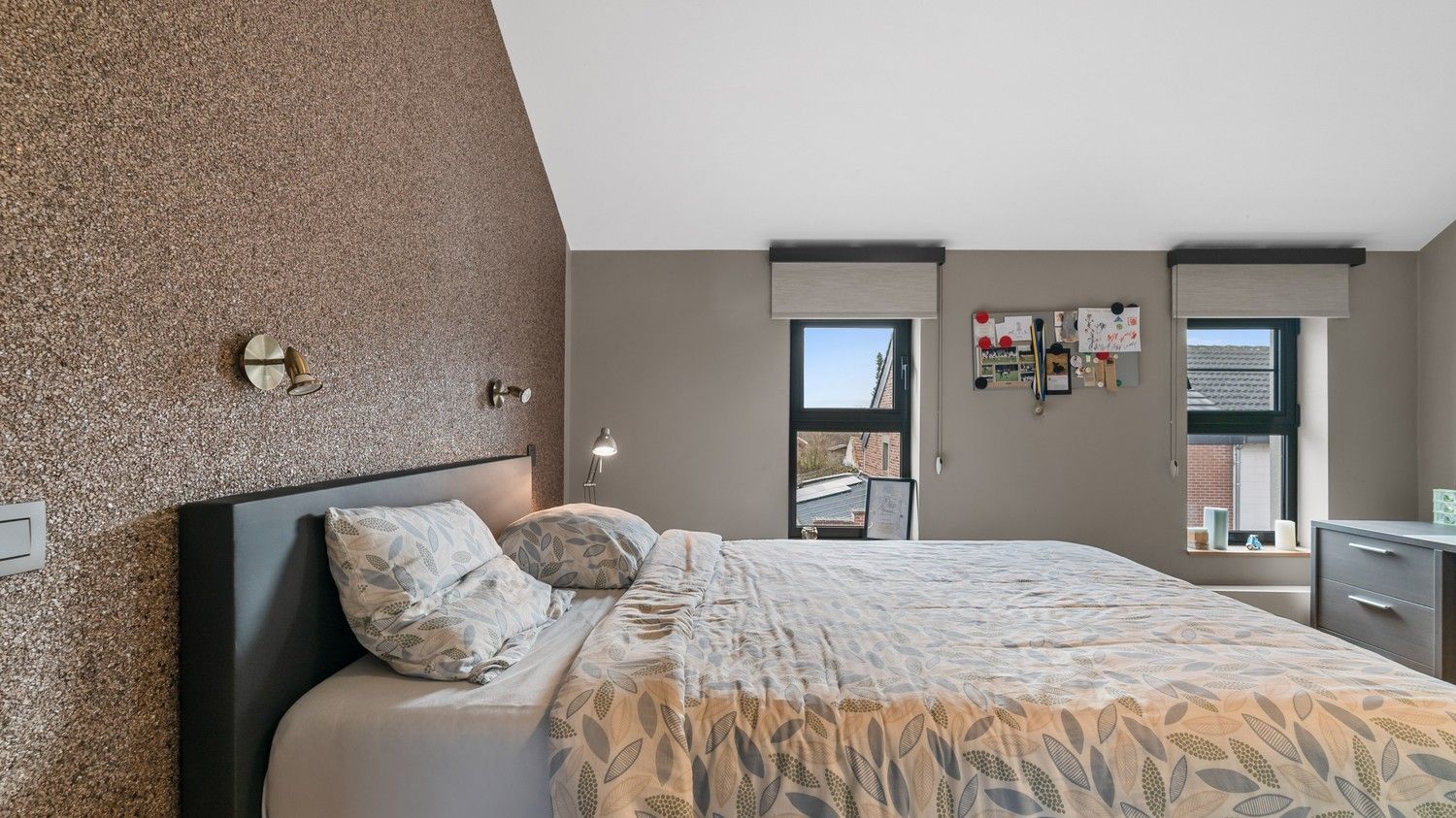 Instapklare woning met 3 slaapkamers en zeer grote tuin foto 11