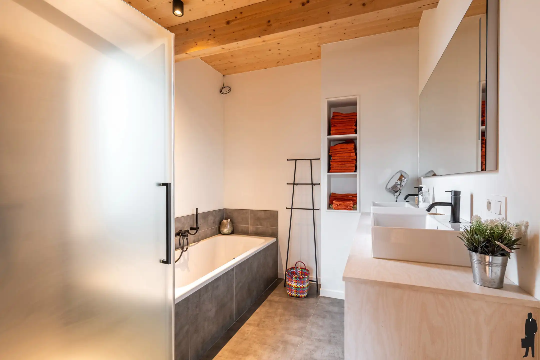 Elegante, energieneutrale woning aan registratierechten (!) foto 21
