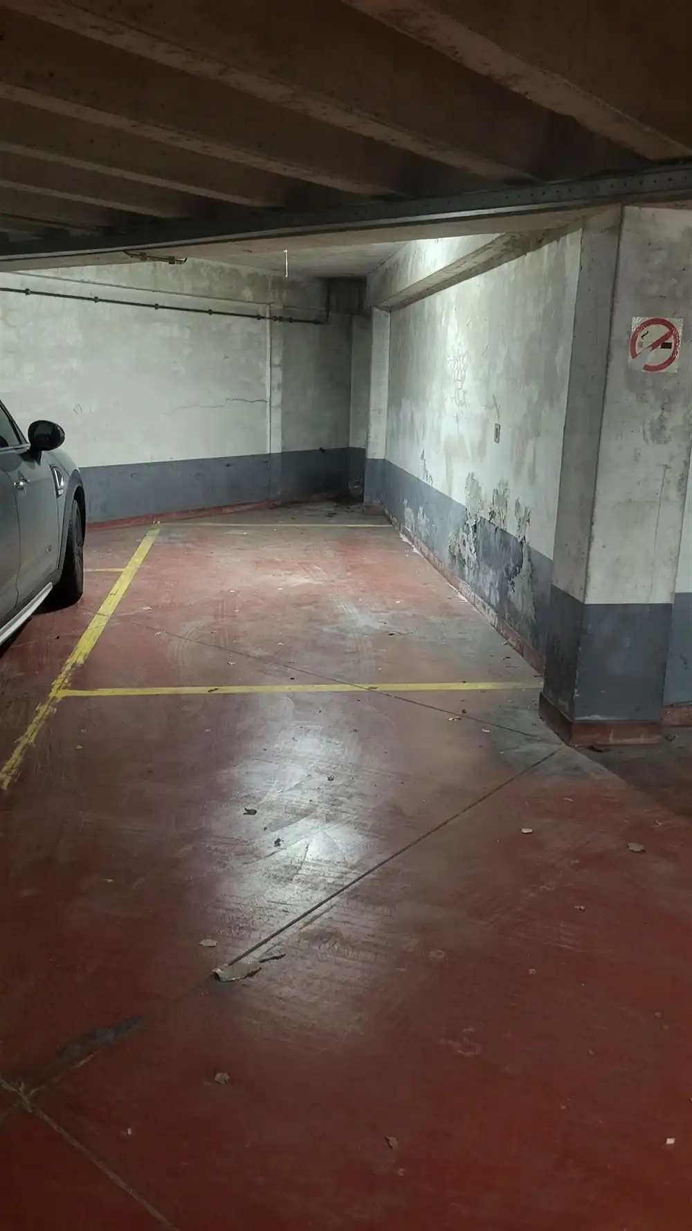 Binnen autostaanplaats te Antwerpen-centrum  foto 3