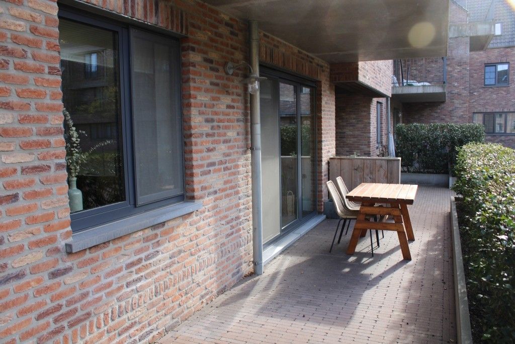 Zeer mooi en instapklaar appartement met autostaanplaats foto 21