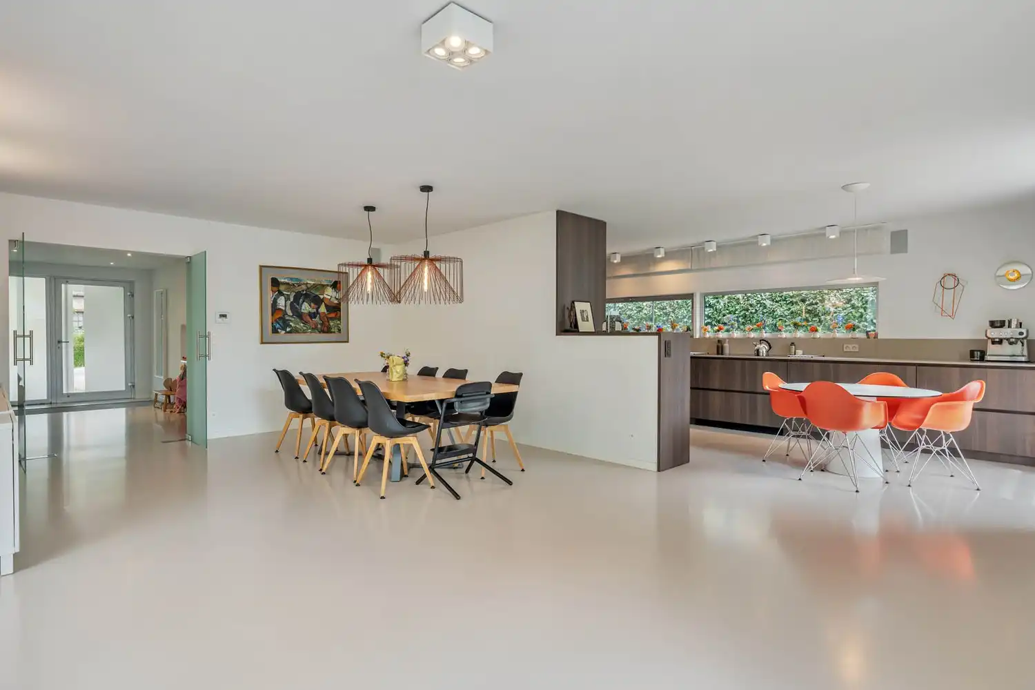 Moderne open bebouwing met zwembad, 5 slaapkamers en EPC B foto 10