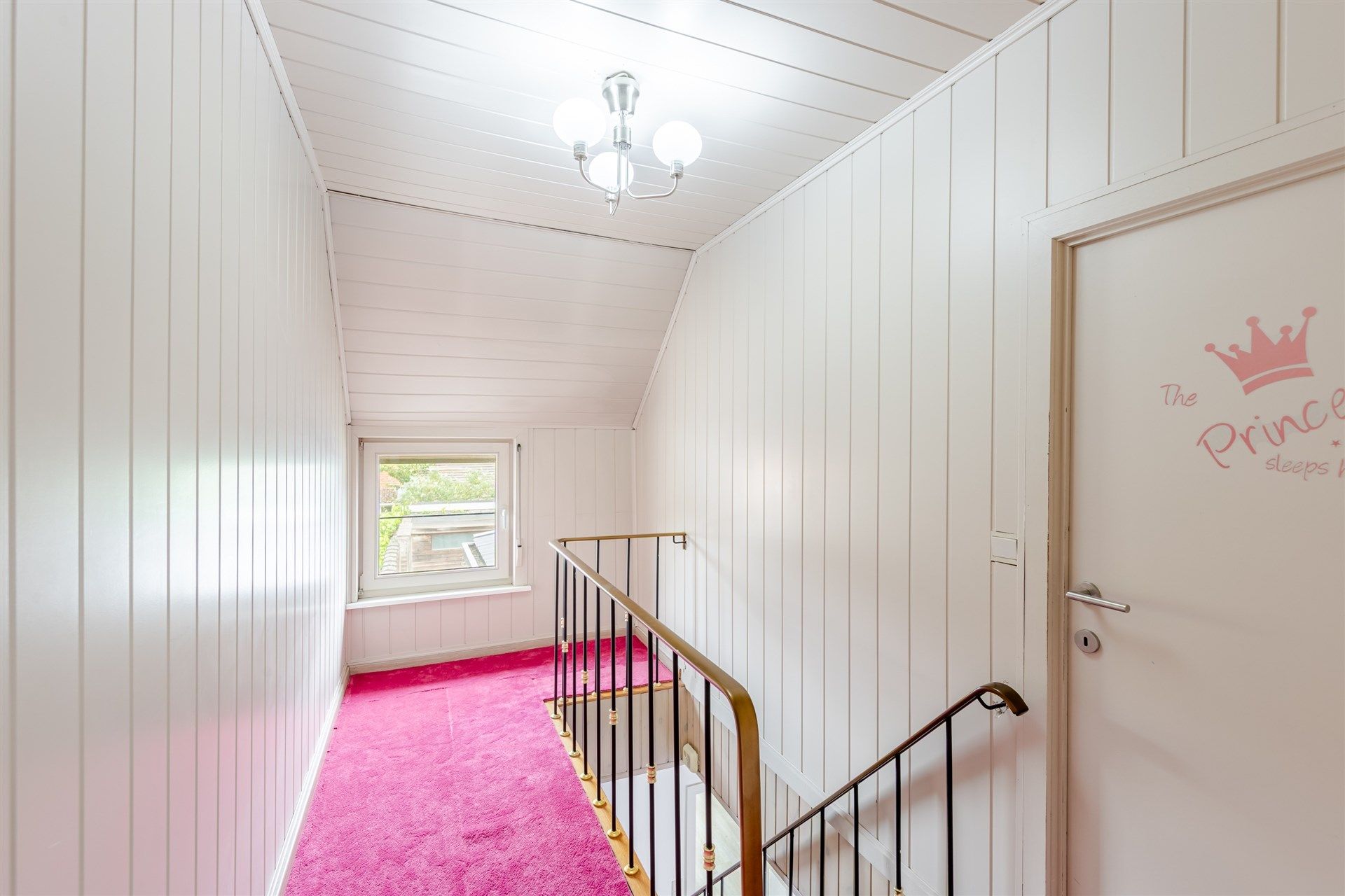 Instapklare woning met 2 slaapkamer en gezellige koer foto 10