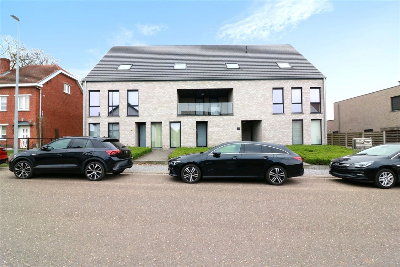 Gelijkvloers, tuintje op zuiden, garage, picco bello, unieke kans foto 23