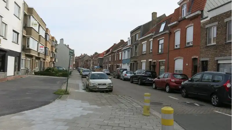 Comfortabel 2-slaapkamerappartement met Balkonterras te huur in Assebroek Brugge foto 19