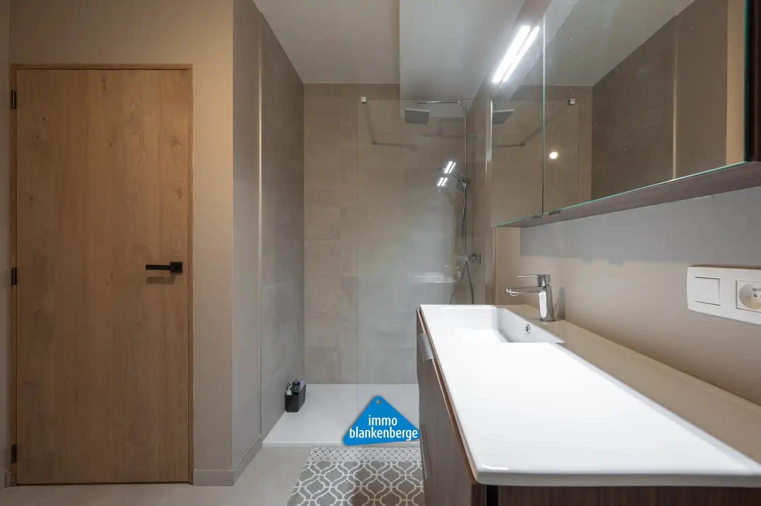 Exclusief gelijkvloers appartement met tuin in Residentie Swan foto 14