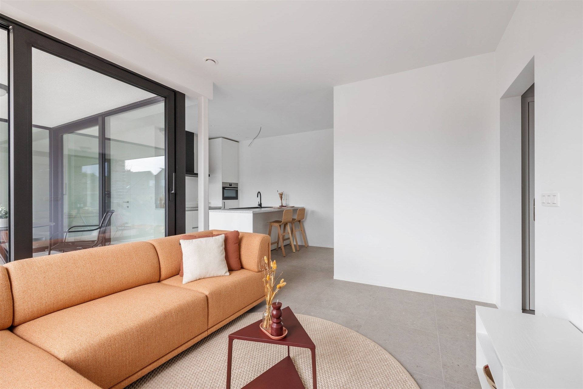 Lichtrijk nieuwbouwappartement met 2 slaapkamers en inpandig terras foto 2