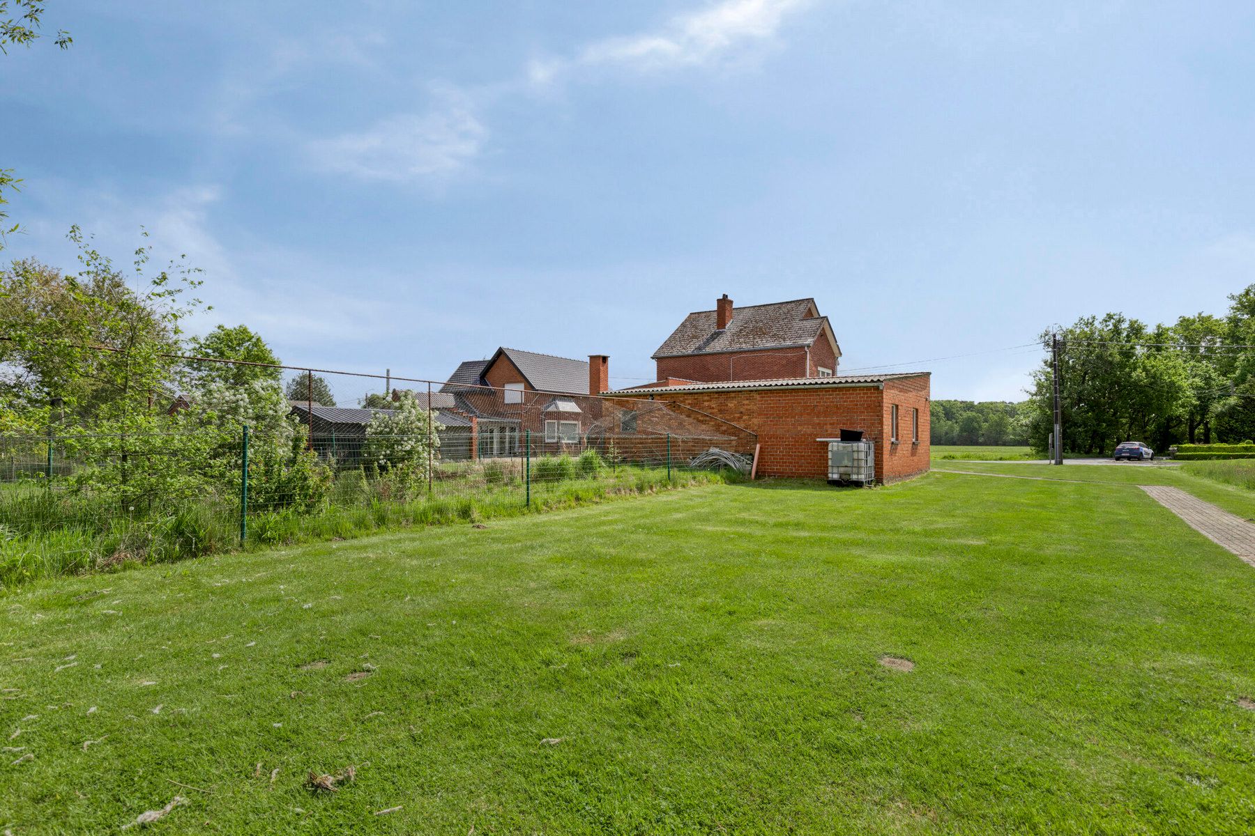 Te renoveren woning in het groene Ramsel. foto 21