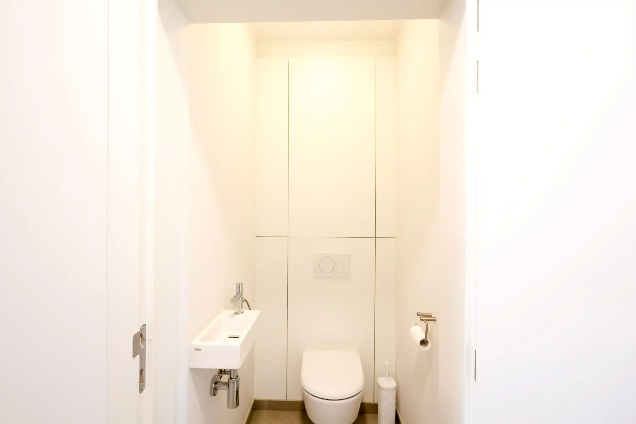 Instapklaar appartement met terras op toplocatie! foto 10