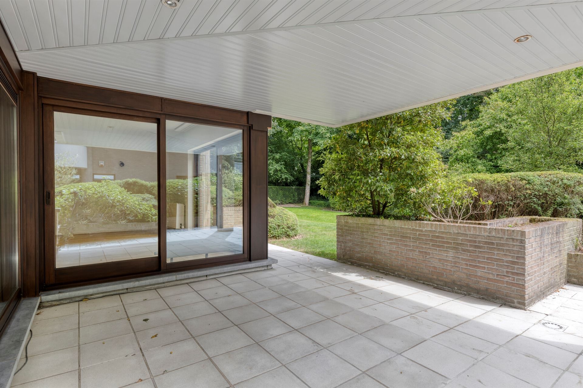 Exclusief gelegen villa-appartement in Ukkel, te Fort Jaco foto 21