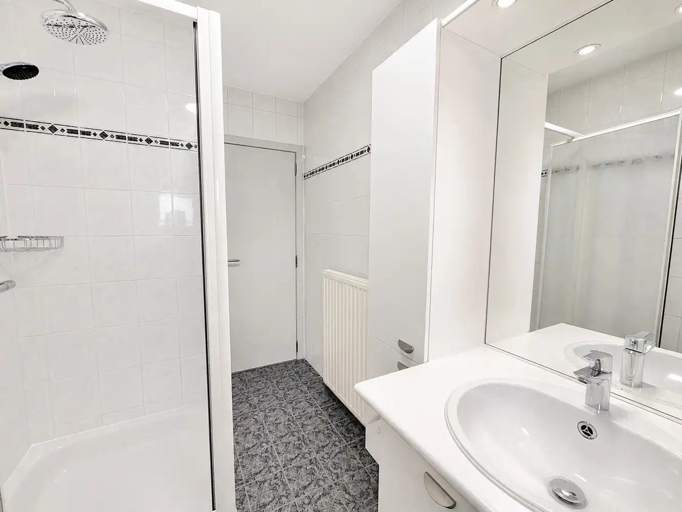 Intrekklaar appartement met terras foto 7