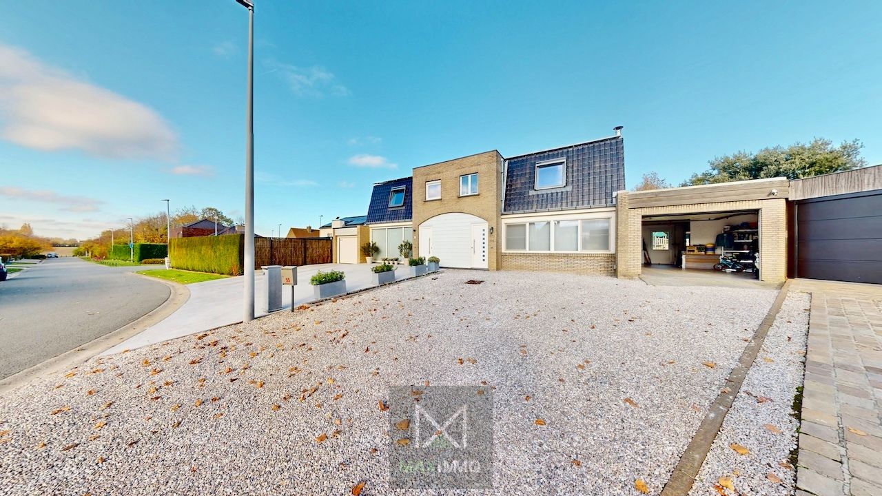 Ruimte, licht & gezelligheid in een heerlijke gezinswoning te Aalbeke foto {{pictureIndex}}