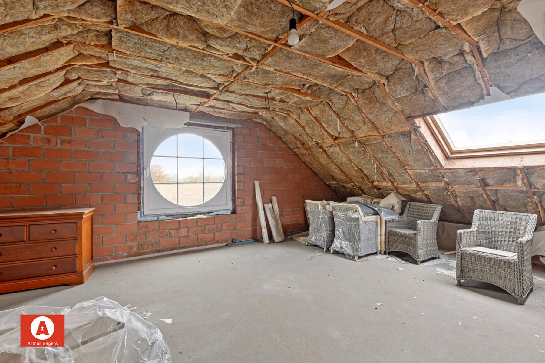 Unieke energiezuinige hoeve met 5 à 6 slaapkamers en weiland foto 24