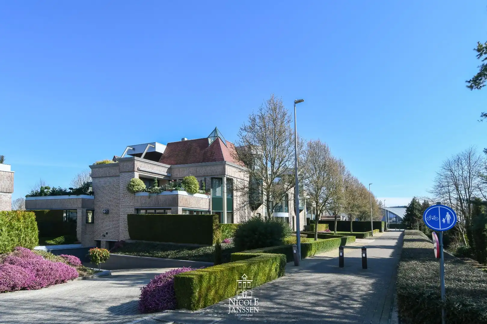 Prachtig gelijkvloers appartement  foto 3