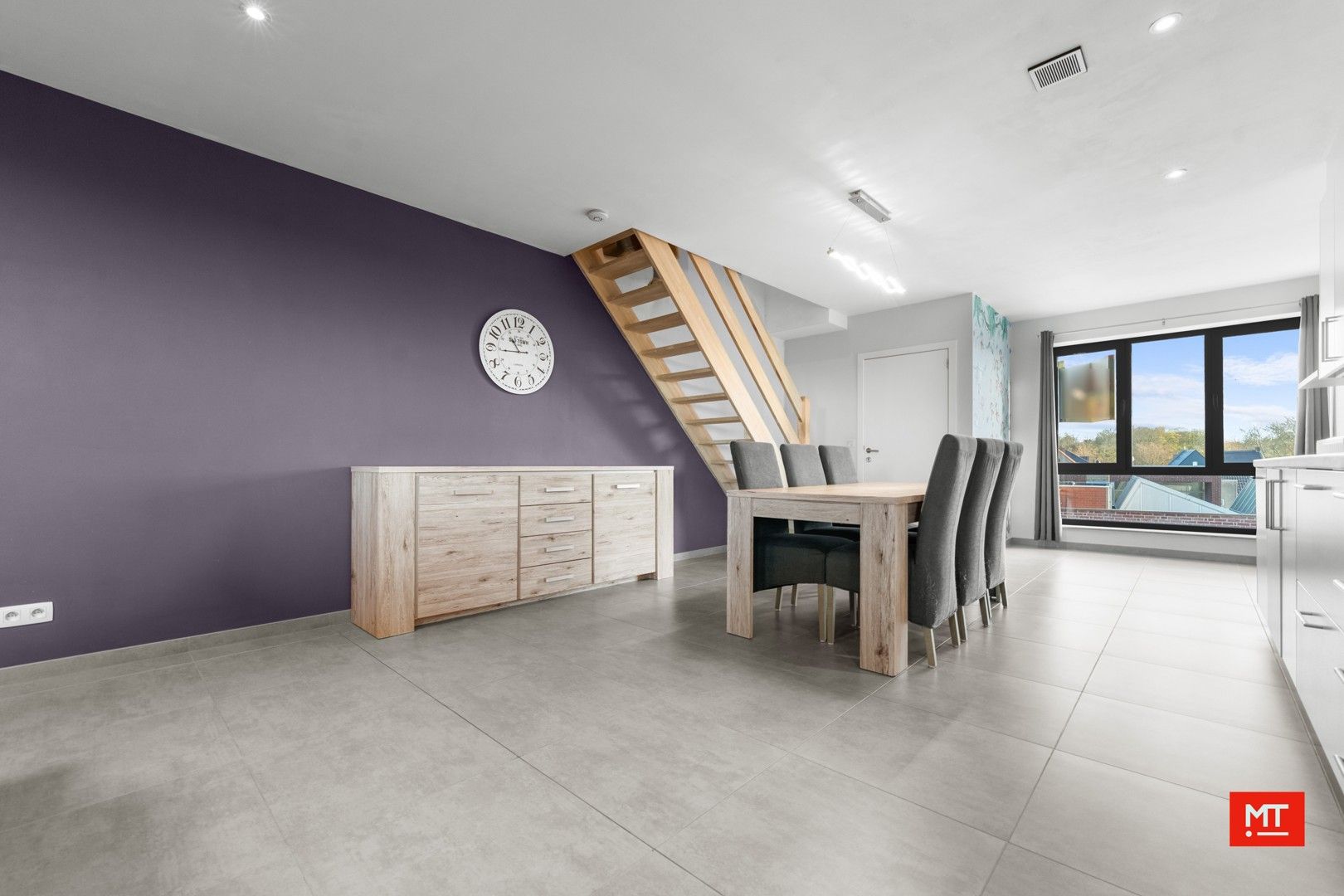 Instapklaar appartement met 2 slaapkamers en Zuidgericht terras te koop in het centrum van Zonnebeke foto 6