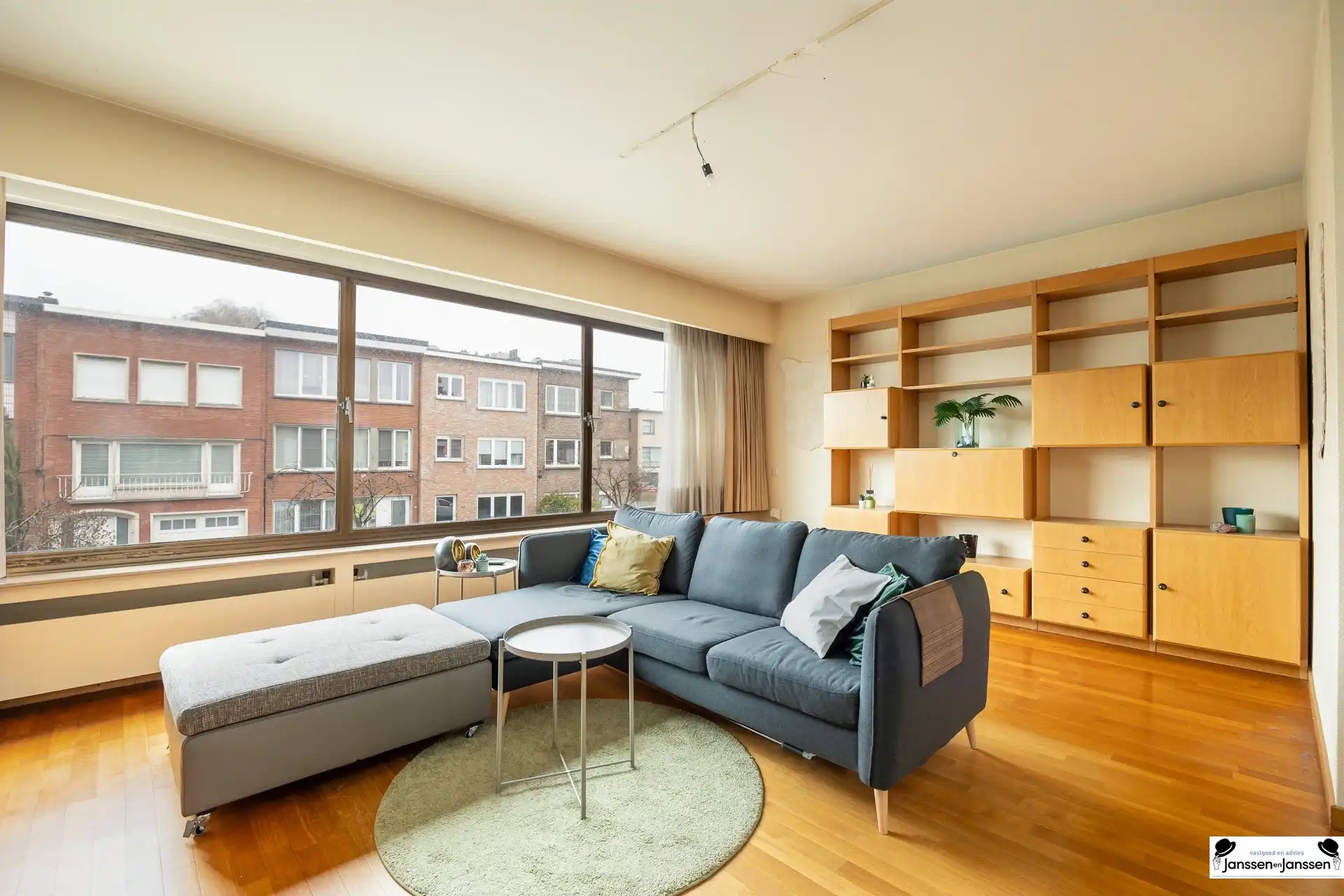 Lichtrijke gezinswoning met tuin in een rustige wijk! foto 6