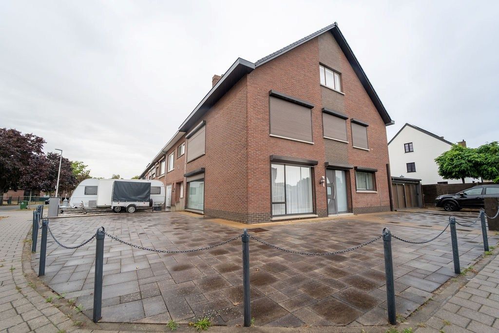 Wonen op de geliefde Erasmuslaan in Hasselt: ruimte, comfort en mogelijkheden foto 2