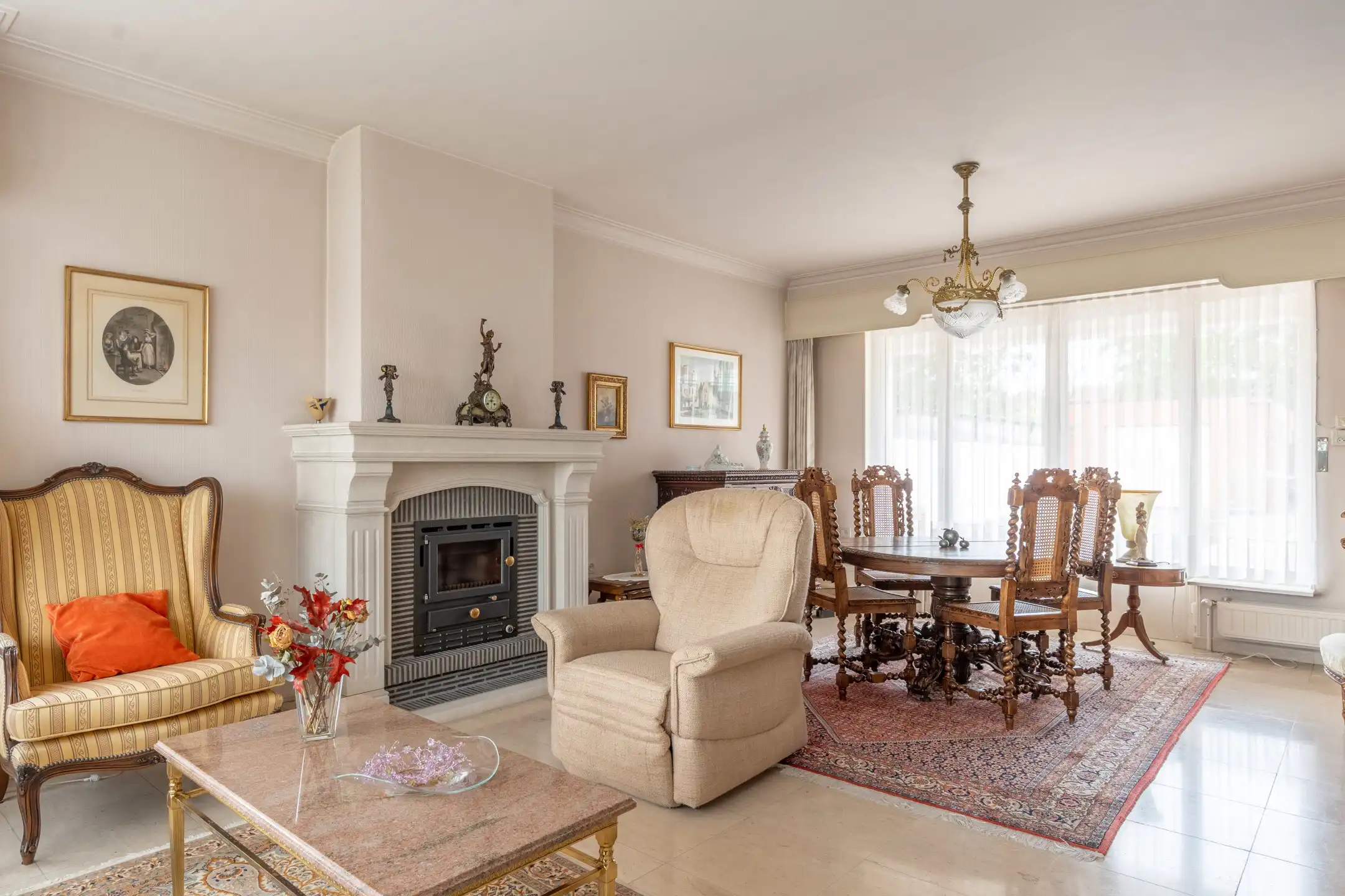 Zeer nette charmante woning met 3 slaapkamers op 579 m² foto 6