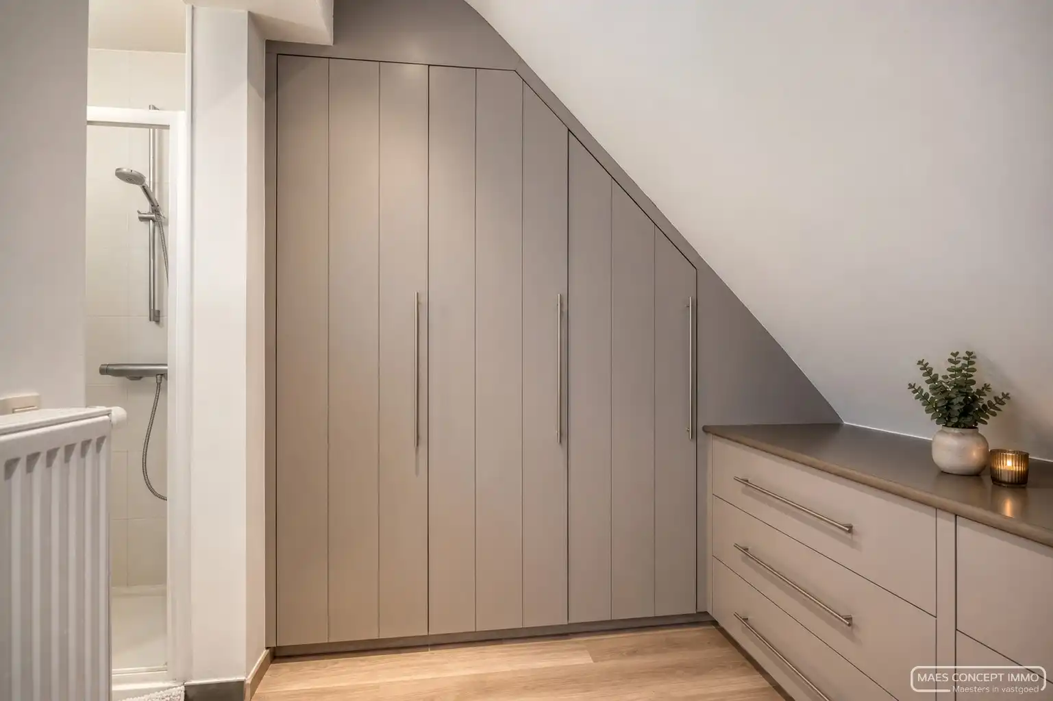 Duplex appartement te koop in Ingooigem met 2 slk, 2 badkamers en garage foto 6