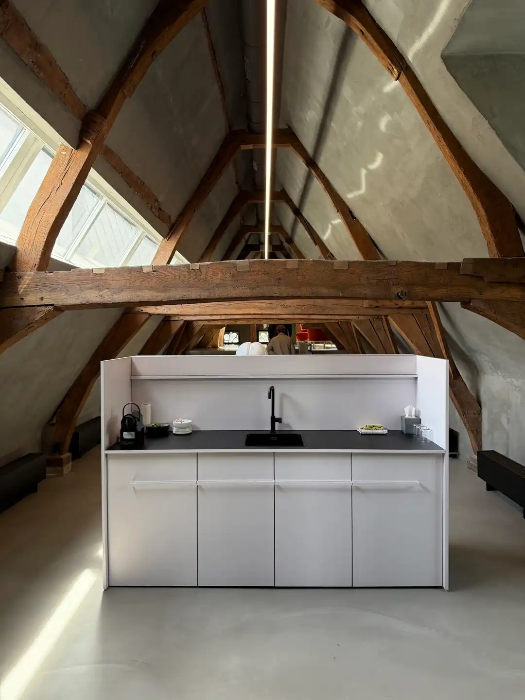 Kantoren te huur in het commerciële hart van Antwerpen. foto 13