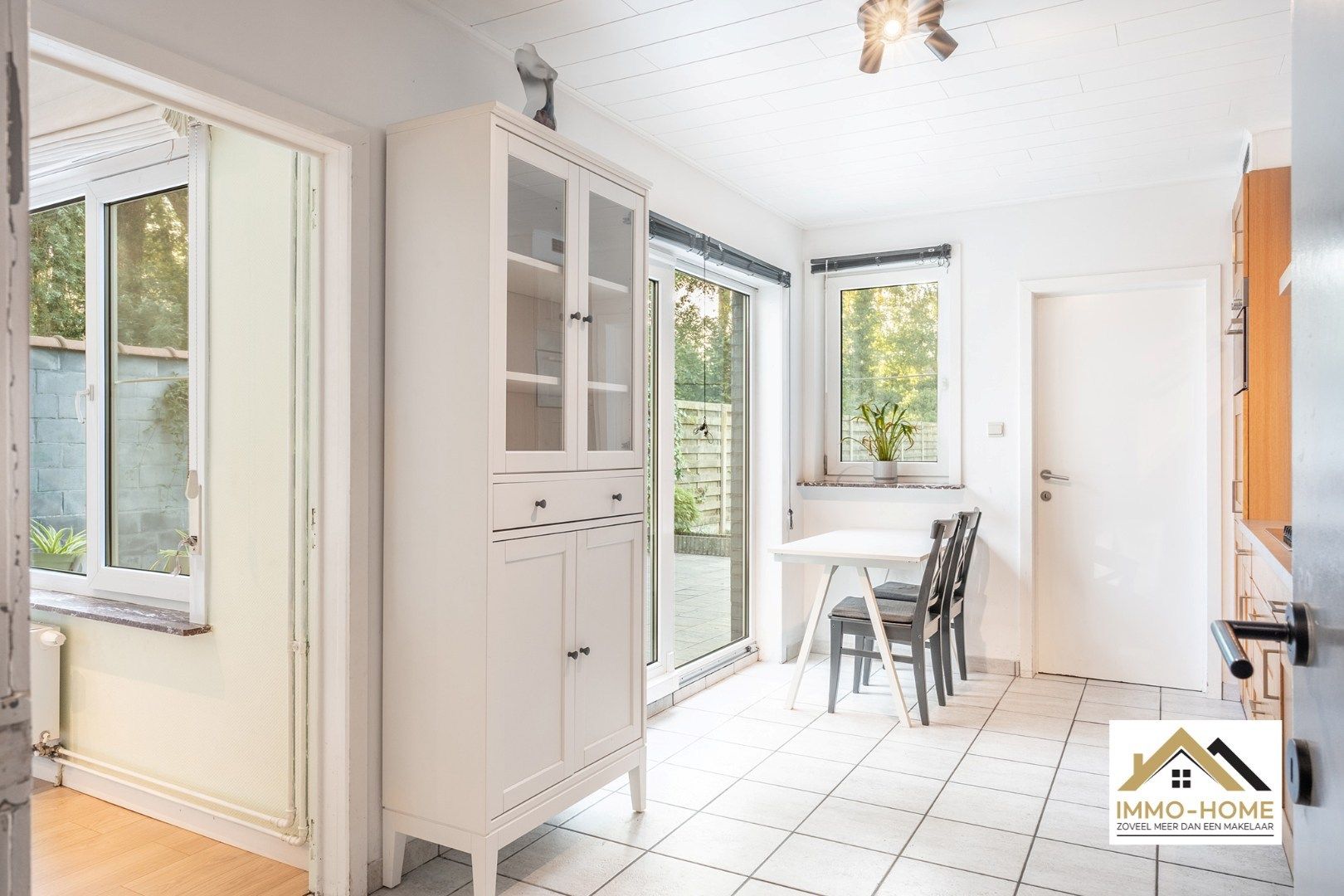 CHARMANTE WONING IN RUSTIGE, GROENE OMGEVING TE ZELZATE foto 10