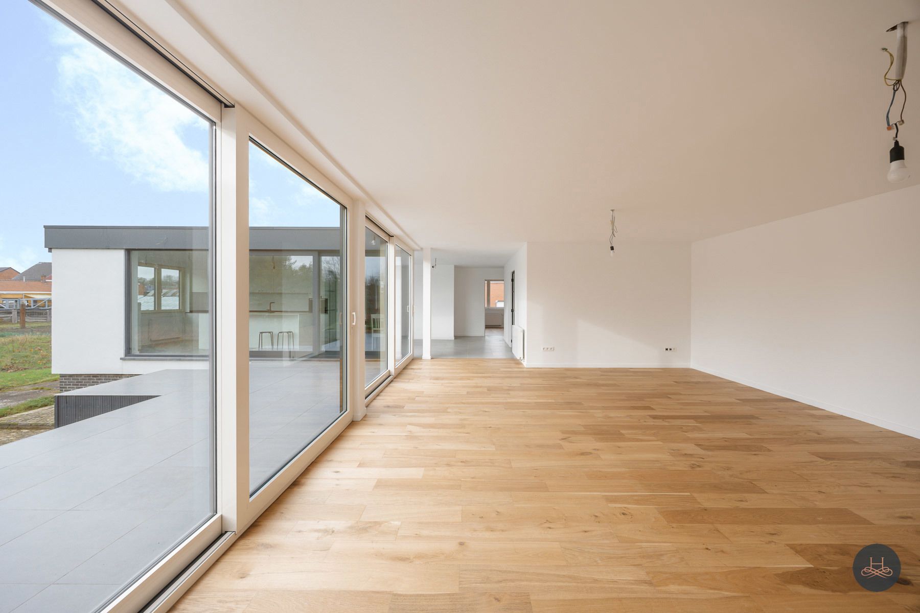 Vernieuwbouwvilla met praktijkruimte in rustige buurt foto 7