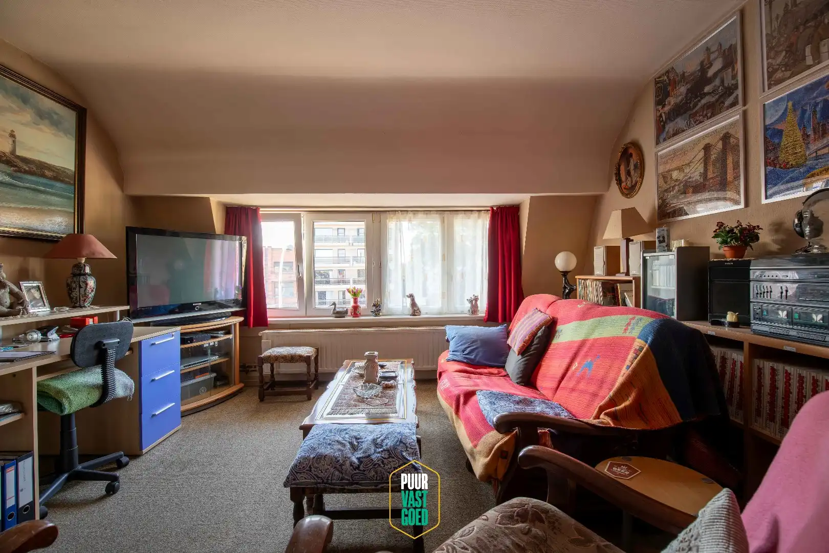 Art Deco opbrengsteigendom aan de rand van stad foto 19