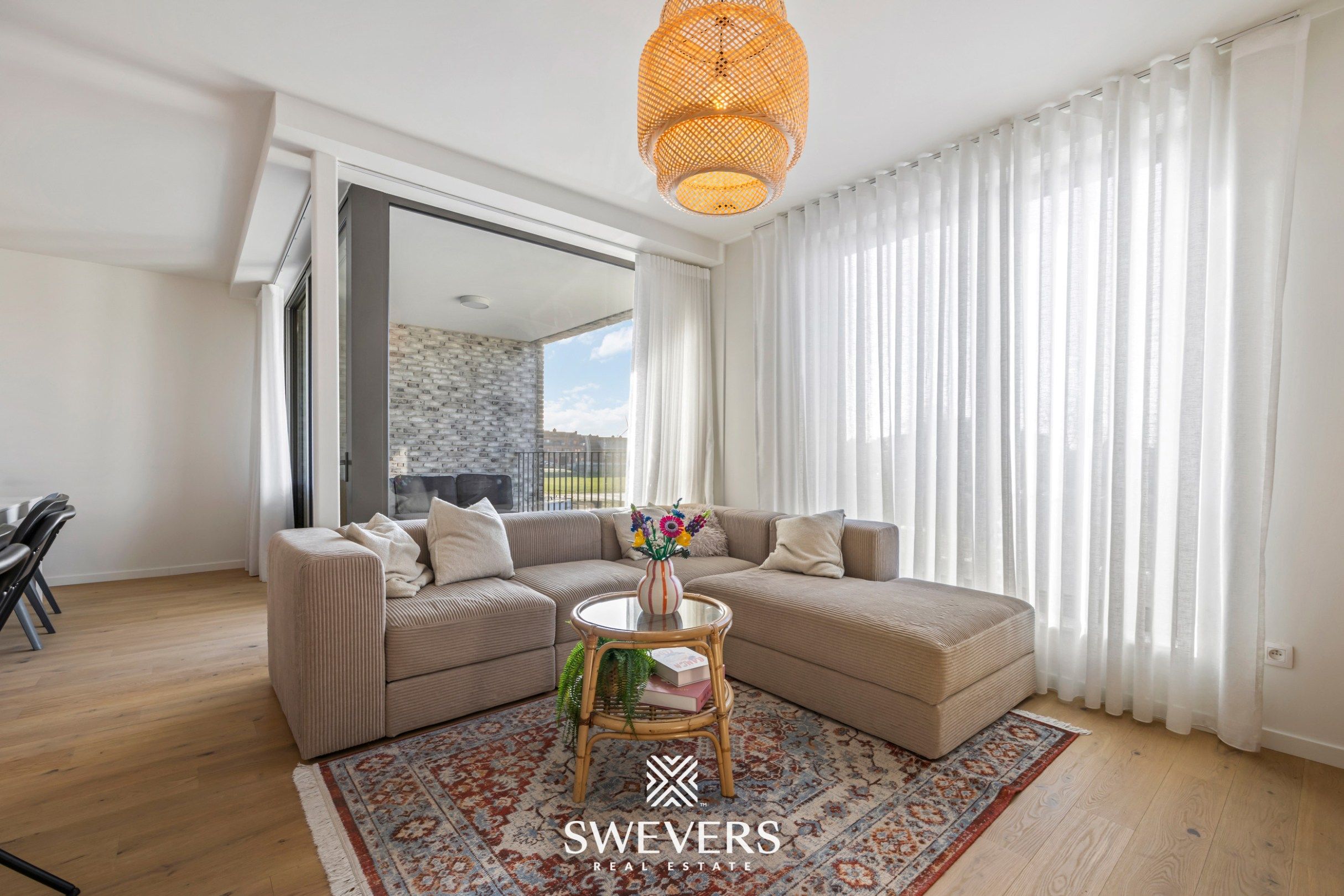 Recent 2 slpk- appartement met autostaanplaats en berging in centrum Beringen foto 2