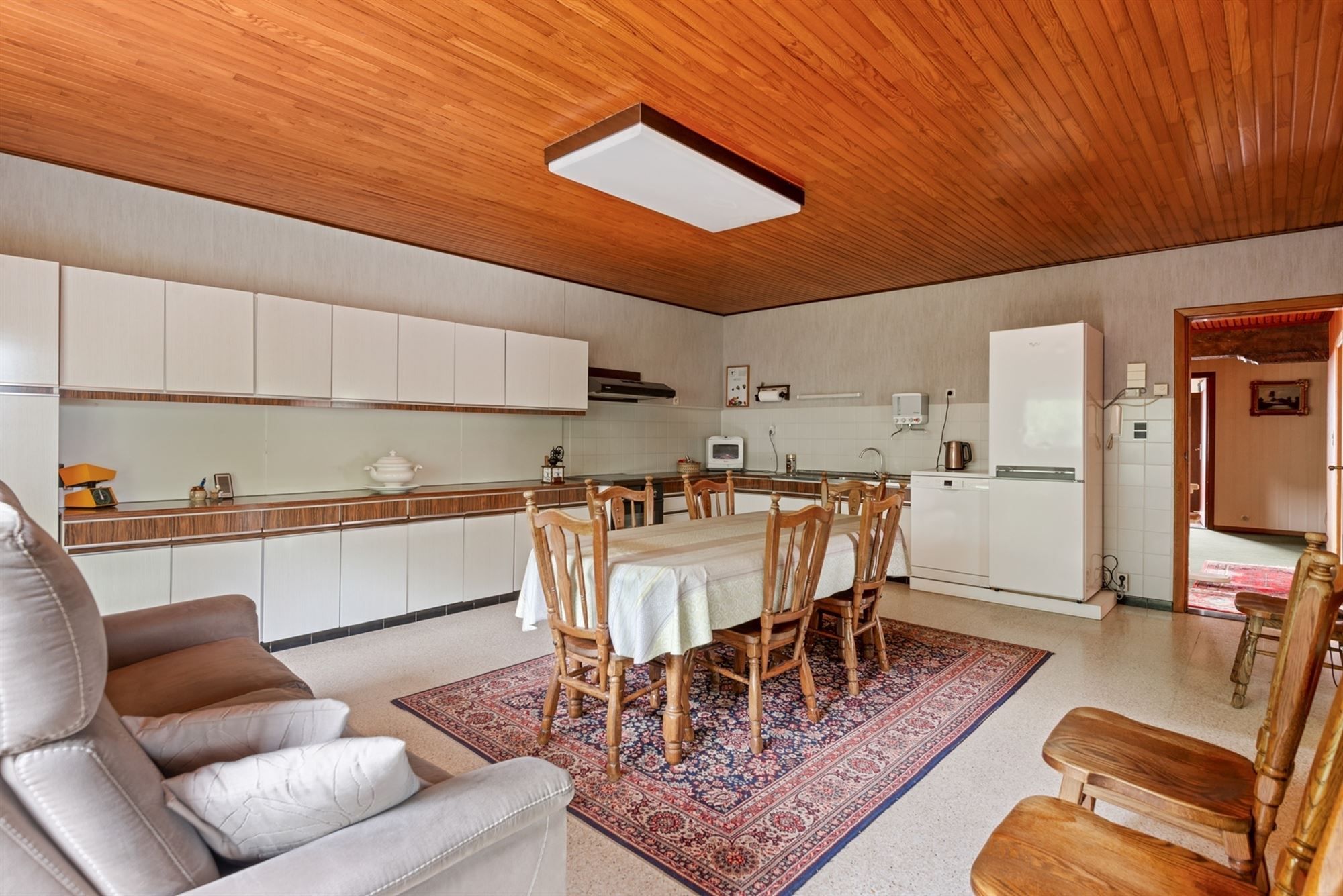 Verrassend ruime woning met magazijn te Putte - Beerzel foto 5