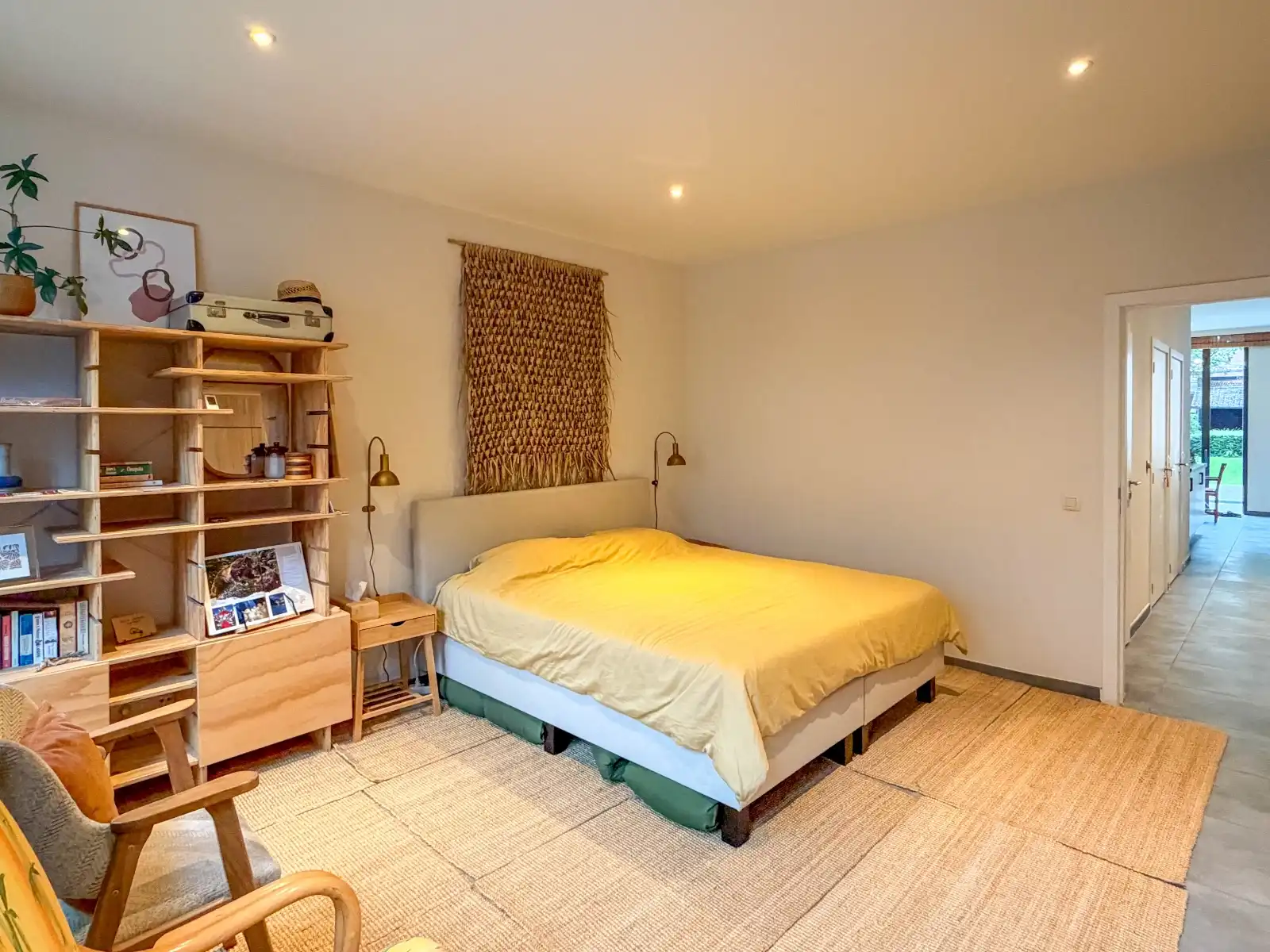 2 slaapkamer appartement (gelijkvloers) met grote tuin en grote garage vlakbij Sint-Pietersstation foto 6