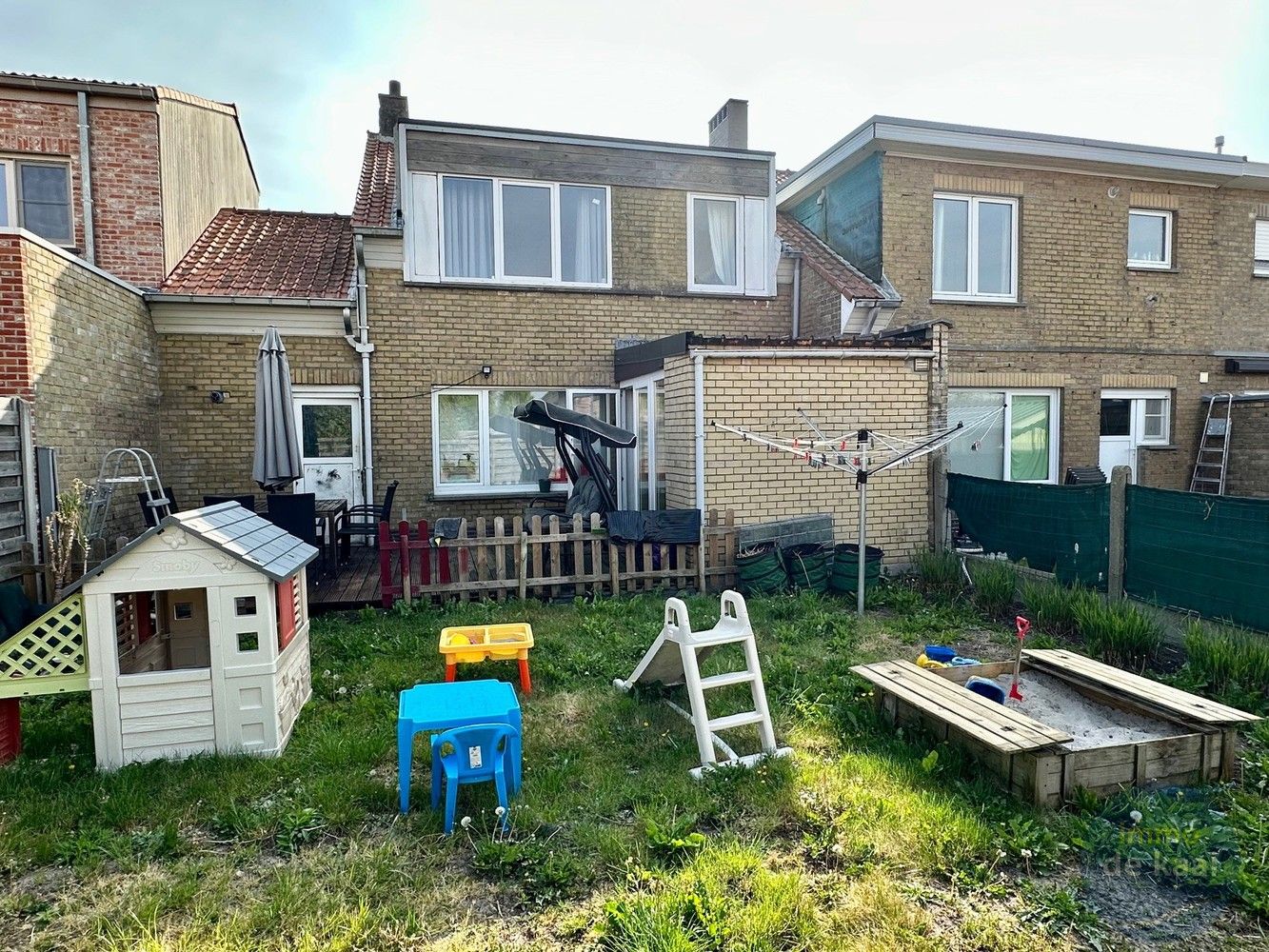 Woning met 3 slaapkamers tuin en garage op rustige ligging. foto 5