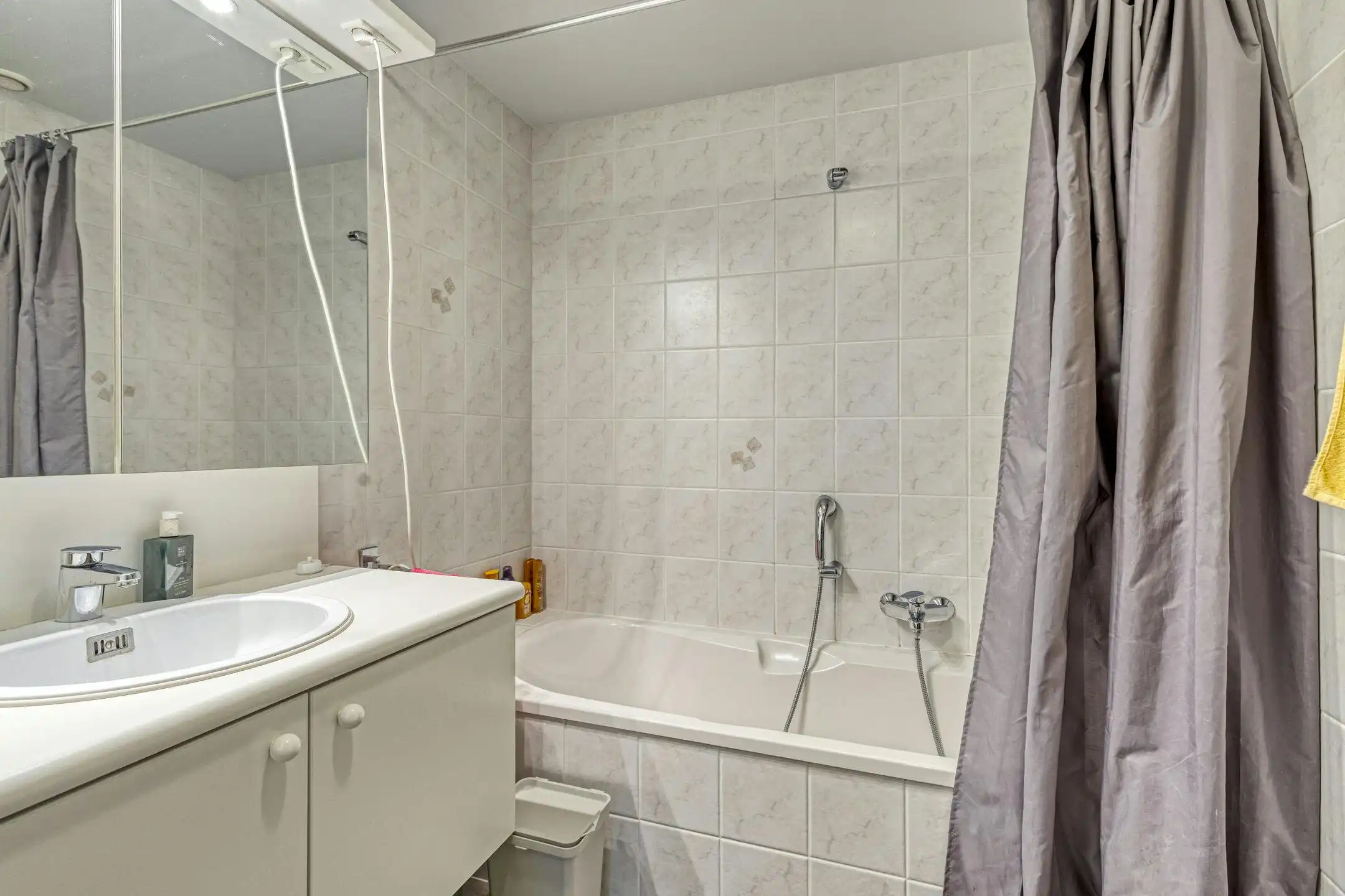 Ruim 3-slaapkamer appartement te koop aan de Eedverbondkaai foto 12