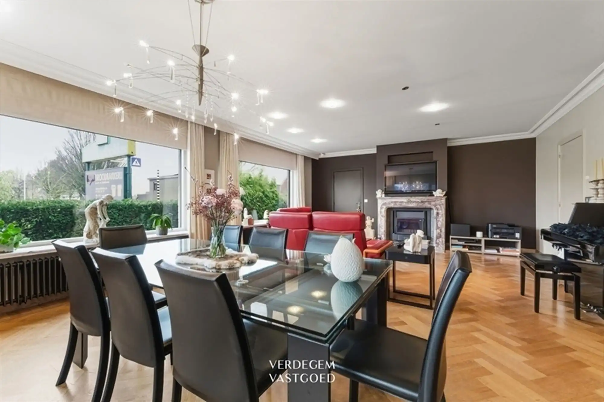 Unieke woon / werkopportuniteit: villa met magazijn van 395m² op toplocatie - prijs op aanvraag foto 6