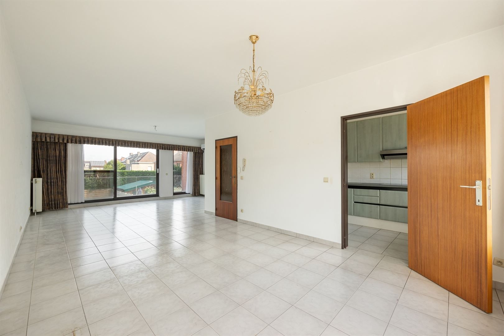 Woning met garage en tuin in rustige woonwijk te Putte (Kapellen) foto 4