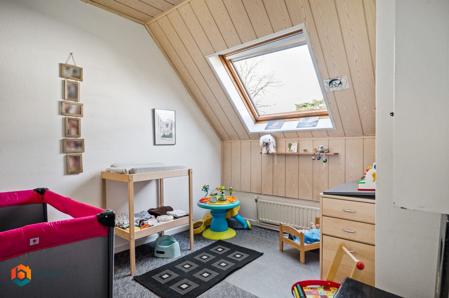 Ruime woning met 5 slpkrs te Keerbergen foto 28