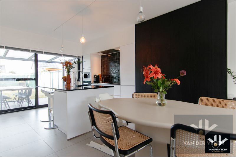 Instapklare, recente en energiezuinige woning met 3 slpk en volledig omheinde tuin foto 7